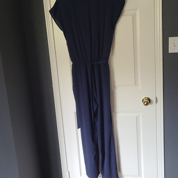 Halston silky, navy short sleeved jumpsuit - Picture 5 of 7